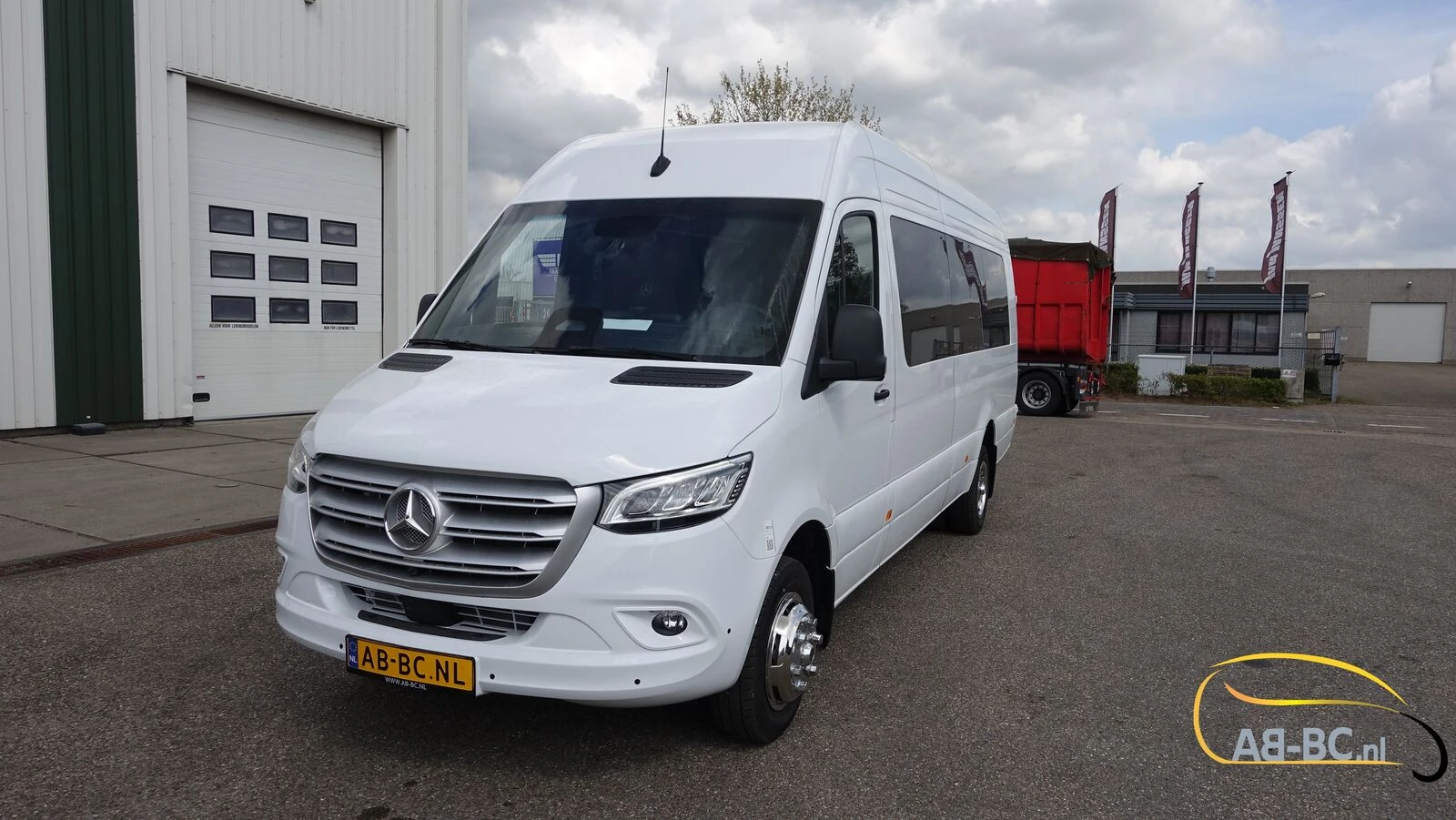 Mercedes-Benz Sprinter 2026 - Aveuro 519 CDI 21 seats EURO 6 obrázek 23