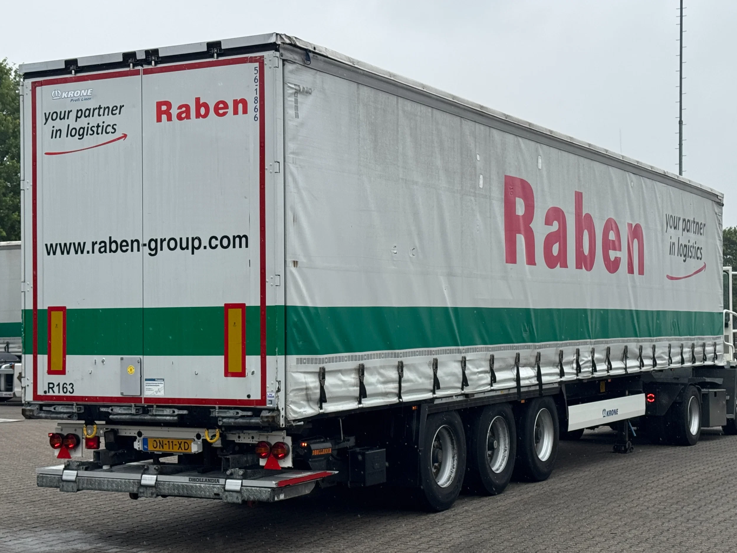 Krone 2015 - Schuifzeil-Dak / Laadklep / BPW-Axle / Code XL / APK afbeelding 1