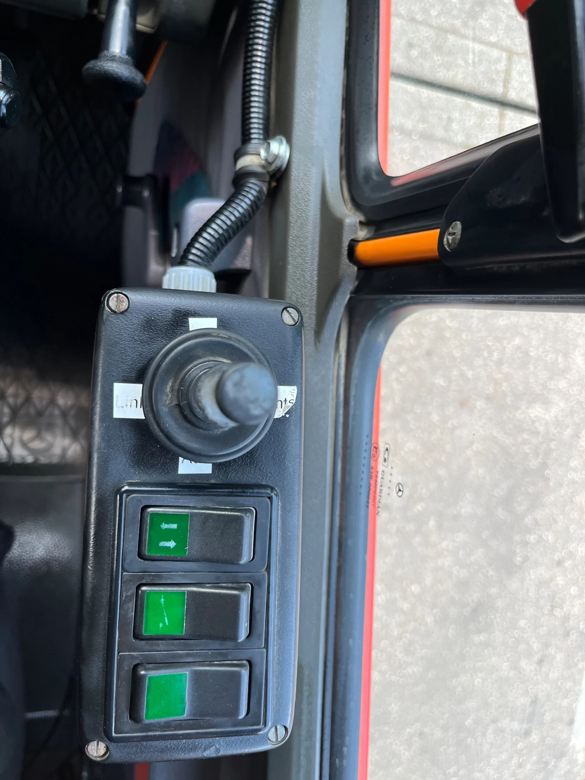 Mercedes-Benz 1317 2000 - KO, Kehrmaschine, Straßenreiniger, selbstf. Arbeitsmaschine afbeelding 25
