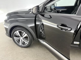 Peugeot 5008 2022 - 1.2 PureTech Allure 7p. obrazek 27