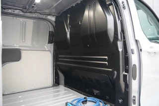 Ford E-Transit Custom 2026 - 320 L1H1 Limited 71 kWh 218pk - 2x Schuifdeur - Trekhaak - ProPower - Camera - Carplay - Rijklaar image 44