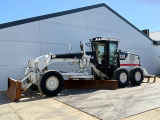Cat 2011 - 120M - CE / Front Blade + Ripper / Auto Greasing en venta
