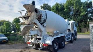 Renault Kerax 370 2003 - 8x4 Mixer Steel image 4