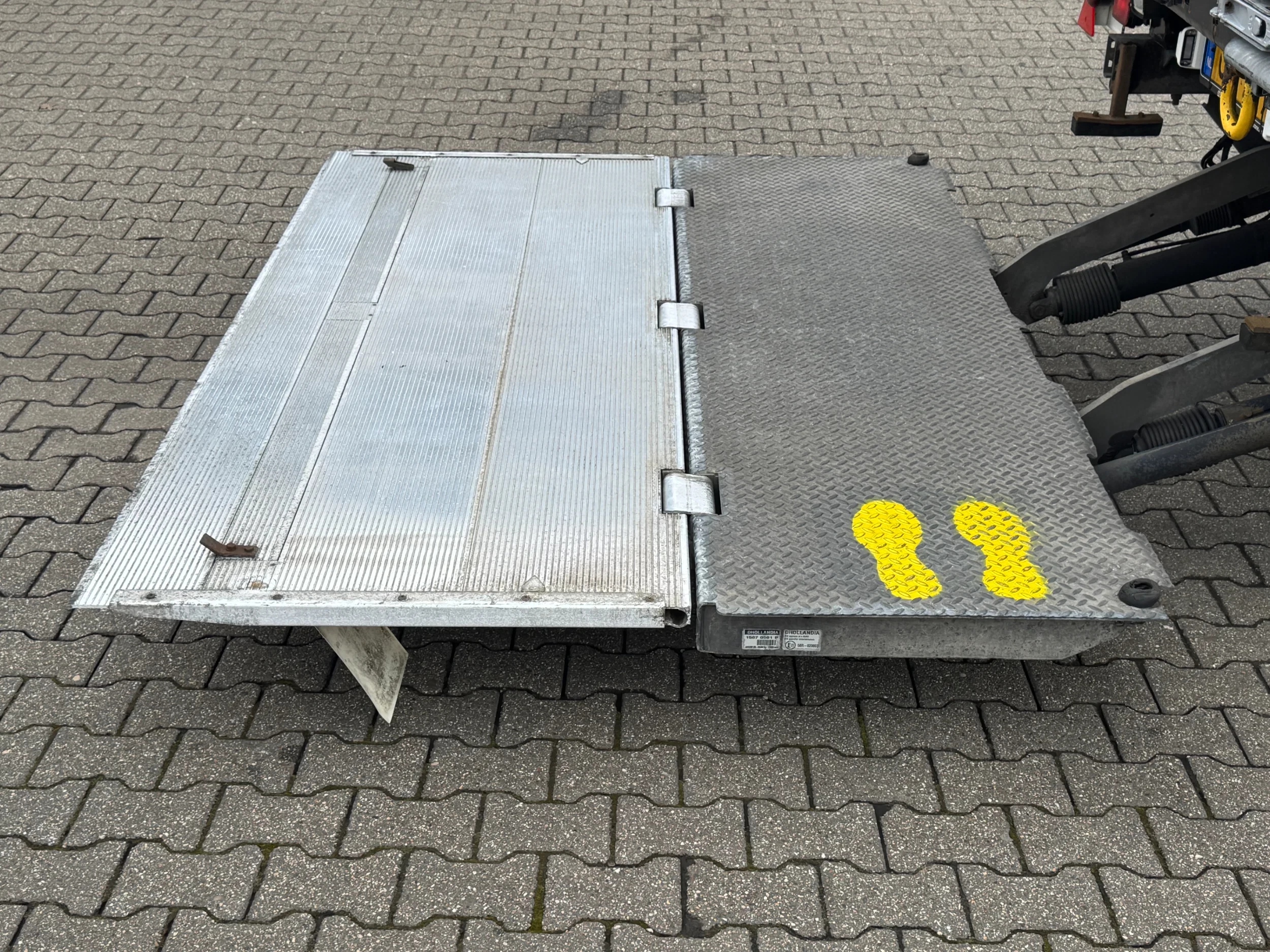 Krone 2015 - Schuifzeil-Dak / Laadklep / BPW-Axle / Code XL / APK obrázek 5