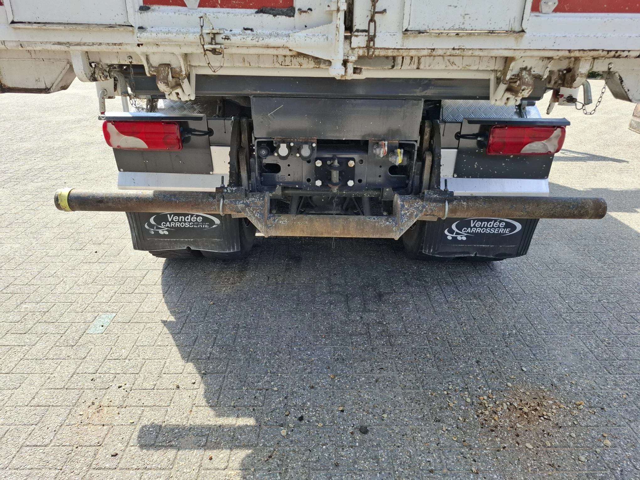 Scania P - NGS XT P410 / 6X4 / RETARDER / ONLY:192584 KM / BIG AXLE / FASSI F215A / REMOTE / ROTATOR / 2SIDE TIPPER / FULL-STEEL / DRUM BRAKES / TUV:01-03-2027 / EURO-6 / 2018 afbeelding 32