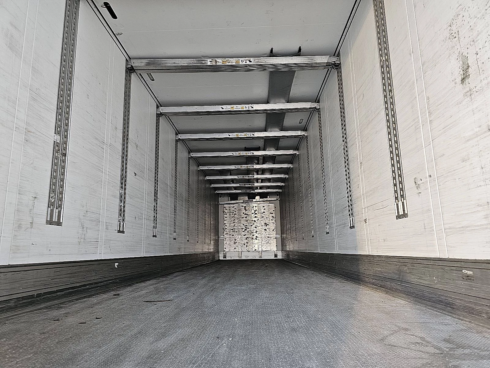 Schmitz Cargobull 2021 - SKO 24 Bild 6