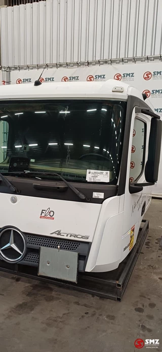 Mercedes-Benz Actros 2015 - Occ cabine Mercedes MP4 immagine 2