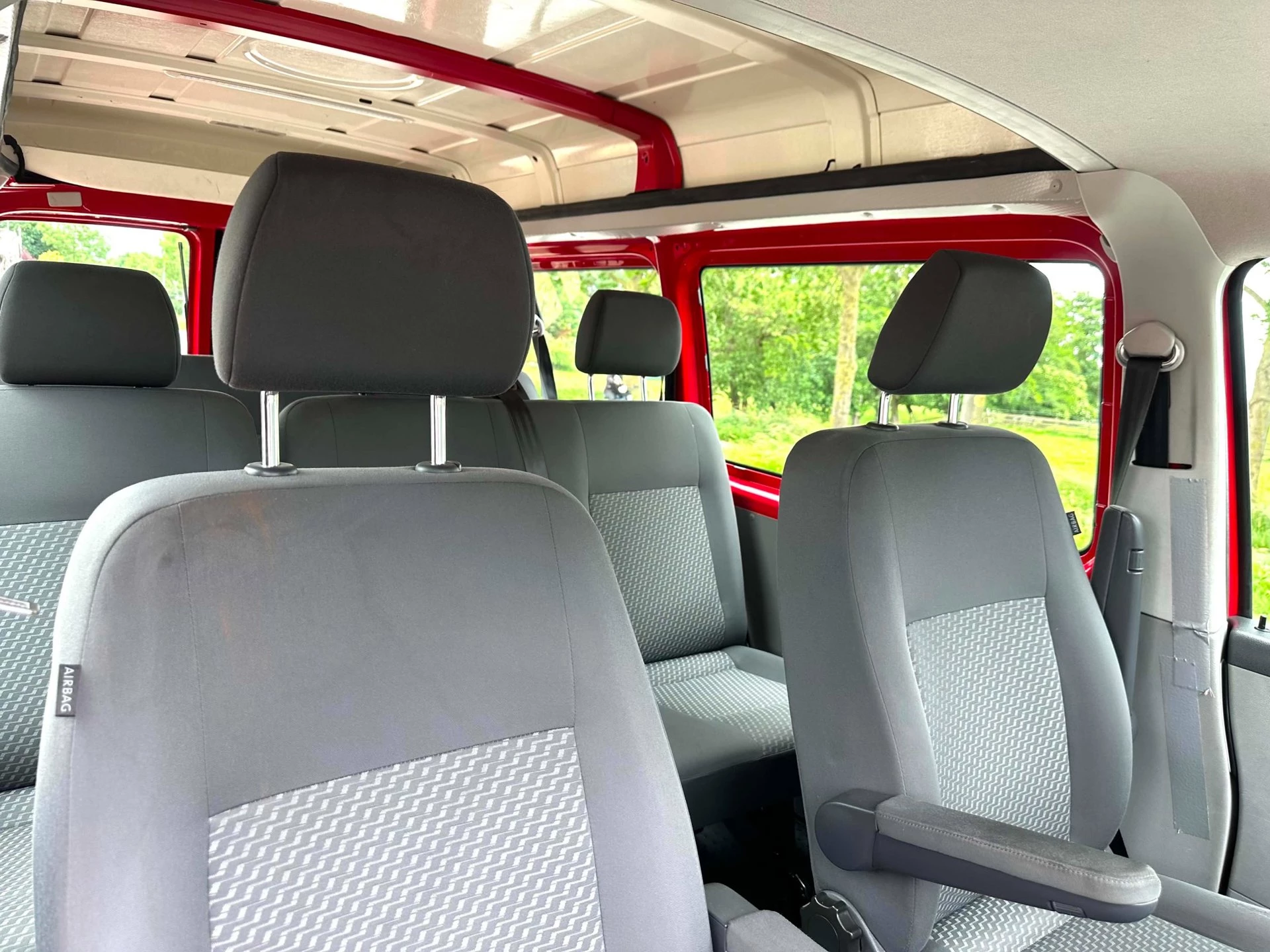 Volkswagen Transporter 2012 - Kombi 2.0 TDI L2H2 9 Persoons Automaat Marge 140 PK afbeelding 43