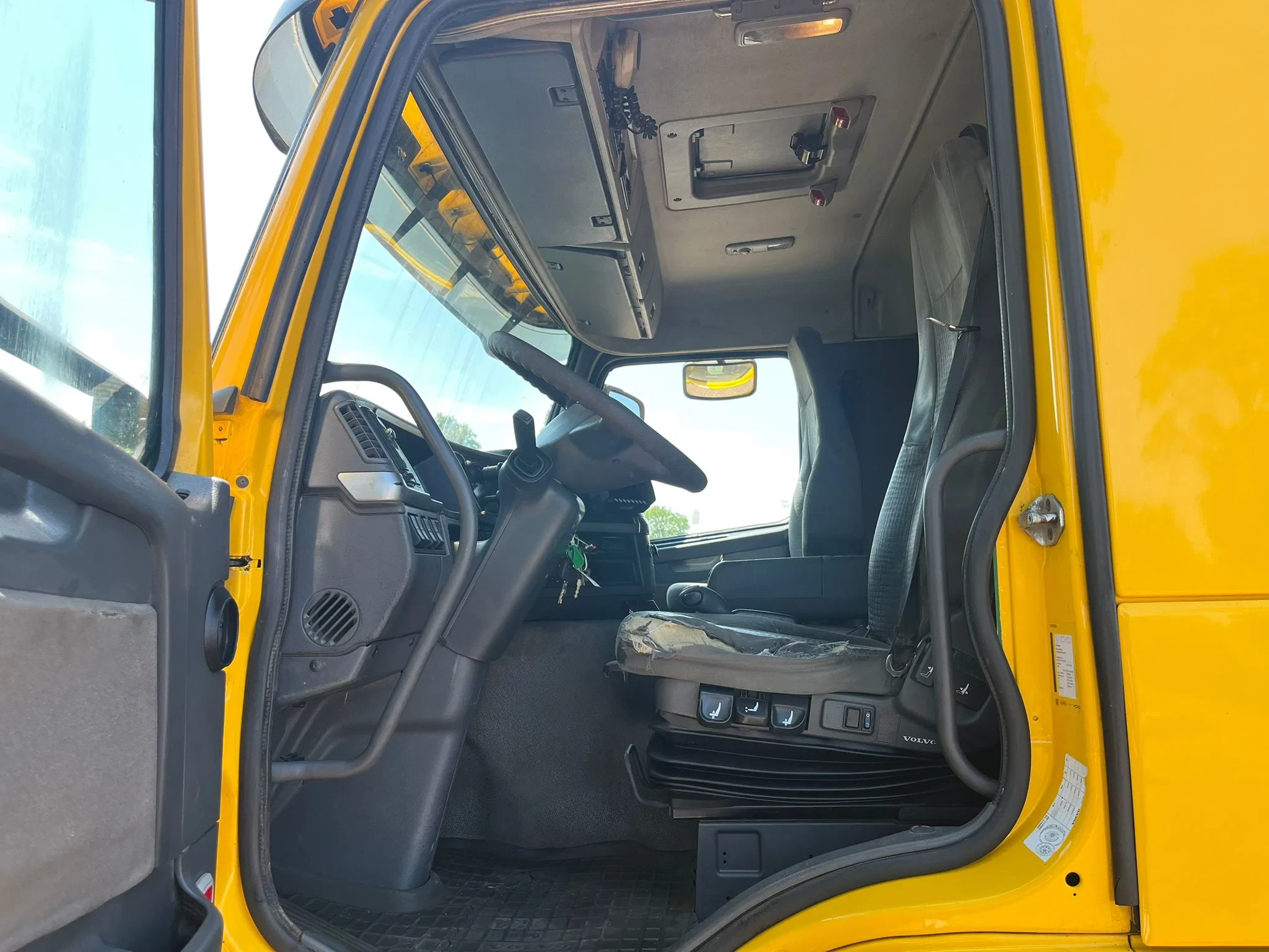 Volvo FM 2005 - 9 6X2R afbeelding 15