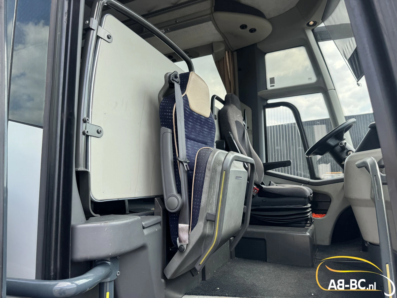 VDL Futura FHD2 129 440 2014 afbeelding 39