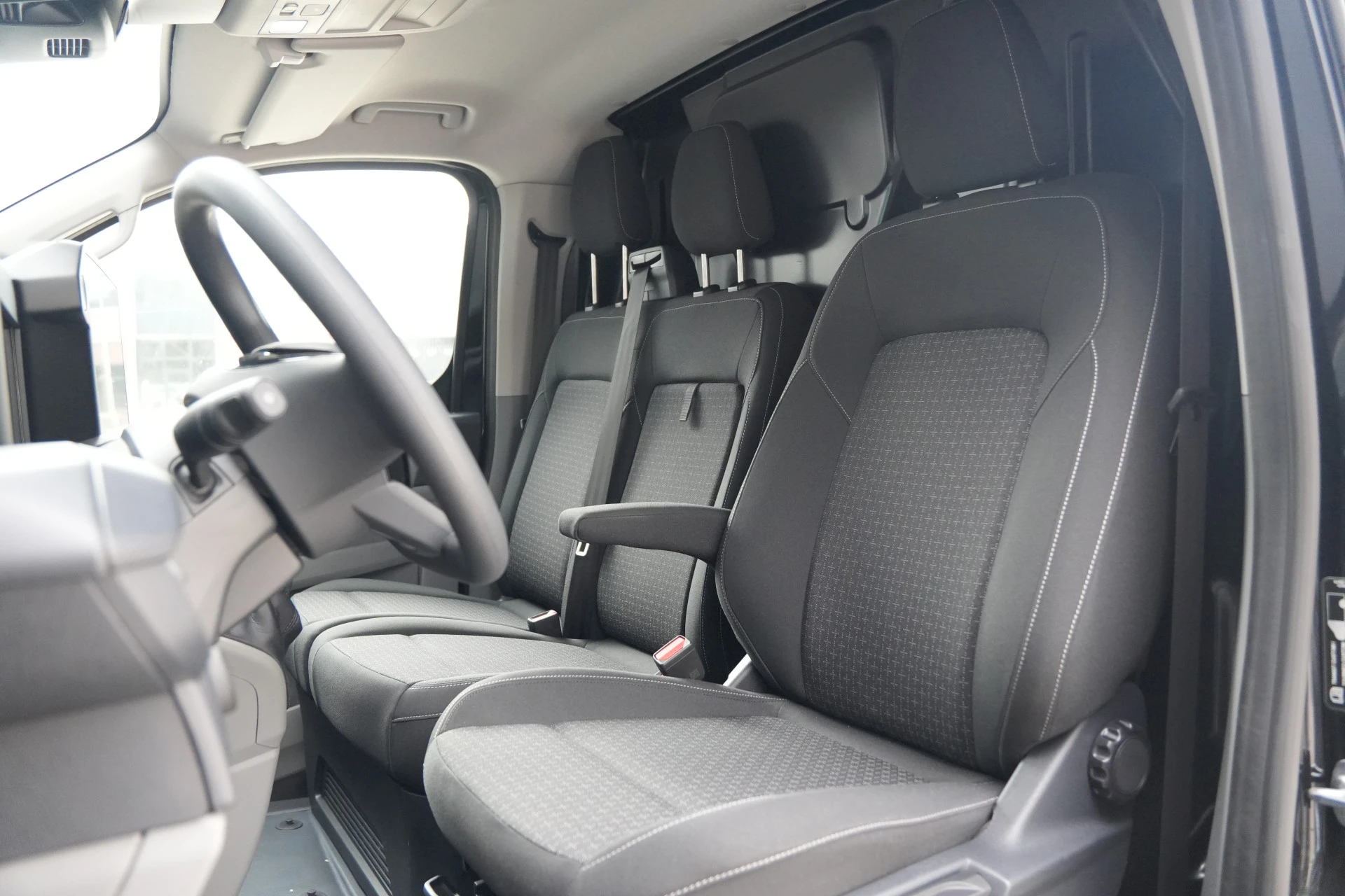Ford Transit Custom 2025 - 320 2.0 TDCI L2H1 Trend 136pk - INCLUSIEF BPM - 2x Schuif - Achterklep - LED - Carplay - Stoelverwarming - Rijklaar imagen 17