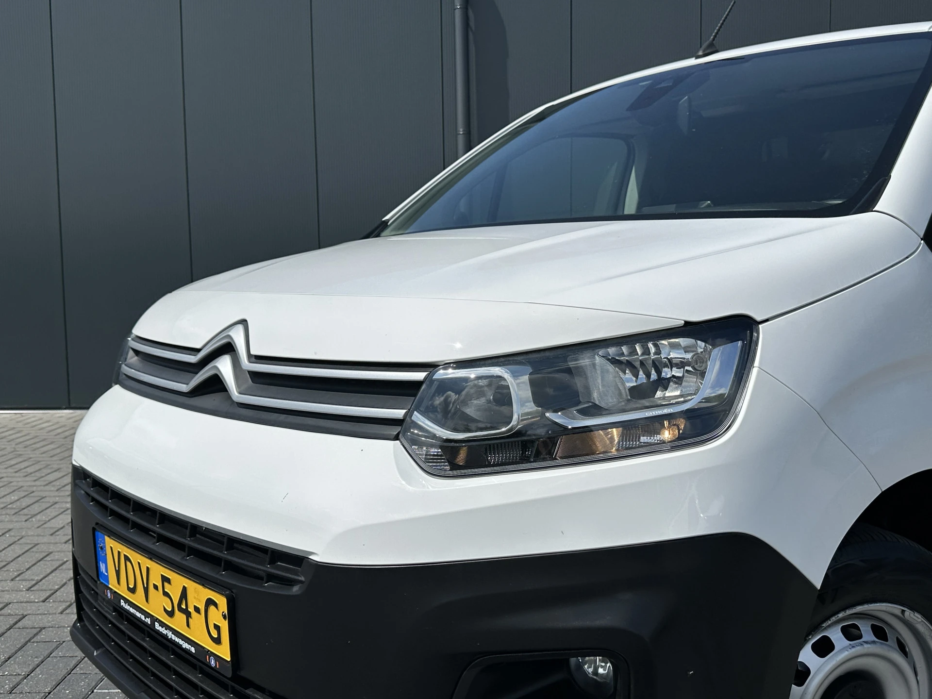 Citroën Berlingo 2020 - 1.5 BlueHDI 102 PK E6 / L1H1 / 1e EIG. / TREKHAAK / PERMANENT REAR VIEUW / BLIND SPOT / ALUCA INRICHTING / AIRCO / CRUISE afbeelding 19