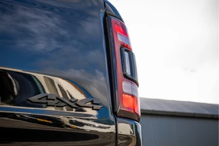 Dodge Ram 1500 2024 - 1500 LIMITED 5.7L V8 | 1e Eigenaar | Head up | Luchtvering | Rambox | Split Tailgate | Pano | Harman / Kardon изображение 41