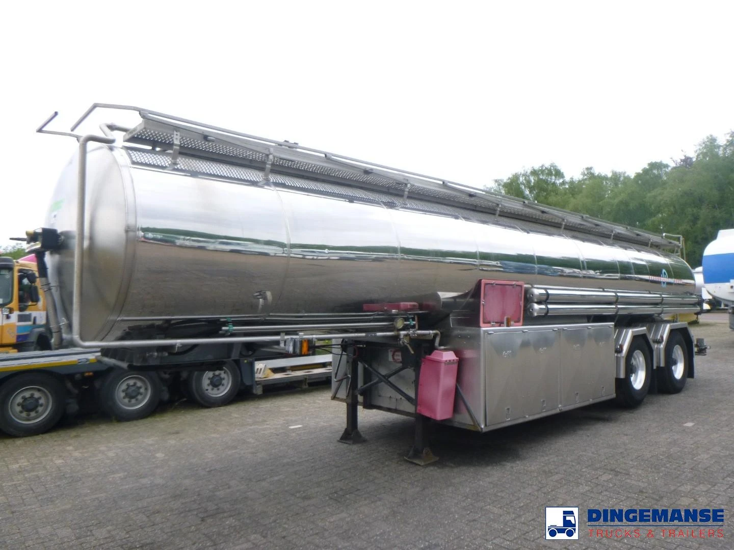 Magyar Fuel / oil tank inox 23 m3 / 7 comp + pump 1998 obrázek 1