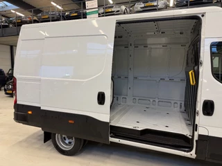 Iveco Daily 2024 - 35C21L2H2 Automaat Airco Cruisecontrol Trekhaak NIEUW BPM VRIJ image 8
