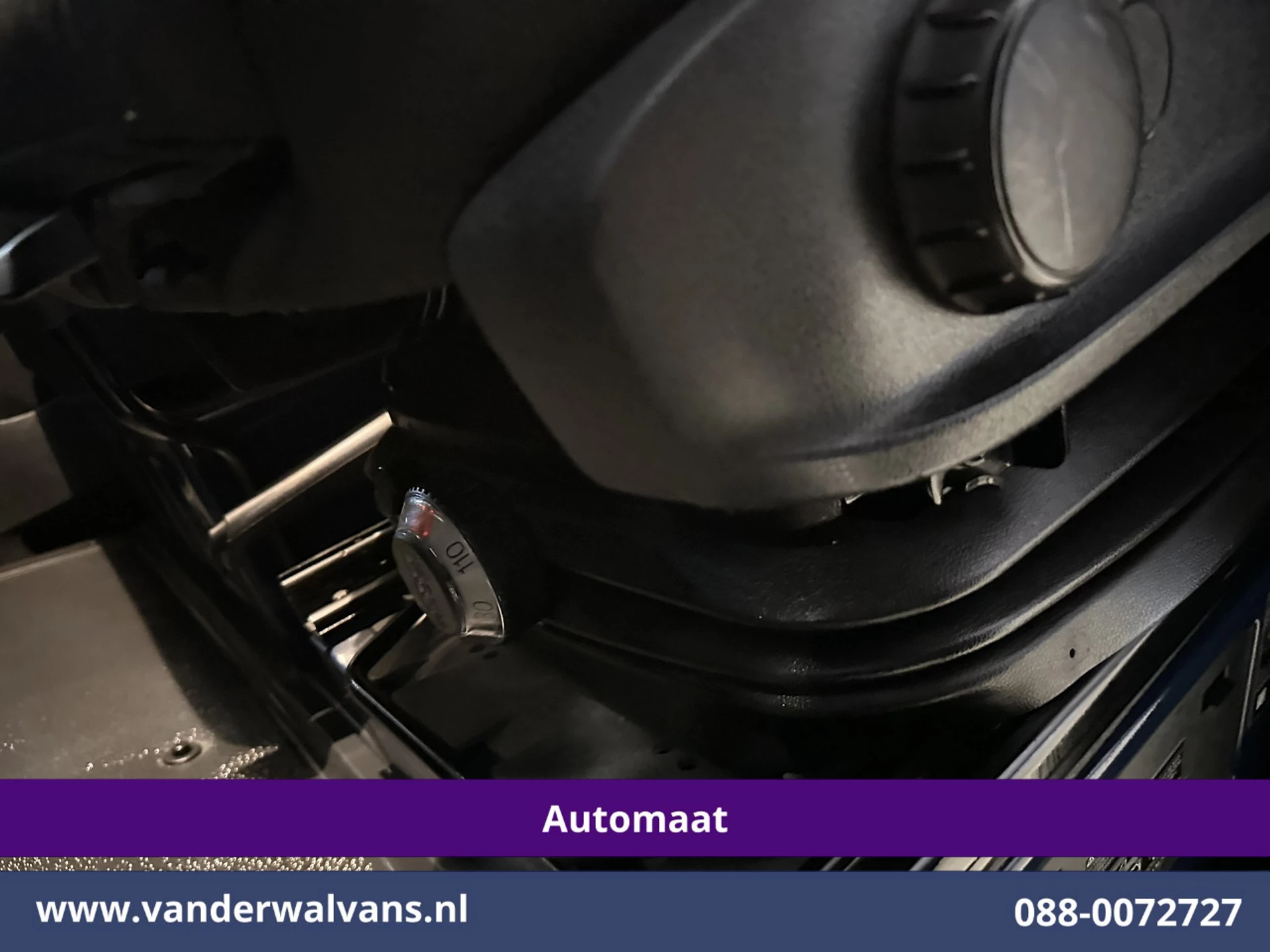 Mercedes-Benz Sprinter 2020 - 214 CDI 143pk 9G-Tronic Automaat L2H2 Euro6 Airco | Camera | Navigatie | Apple Carplay | Chauffeursstoel image 9