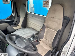 Renault N/A 2008 - Kerax 410 Dxi 8x4, Leaf suspension, Manual transmission image 8