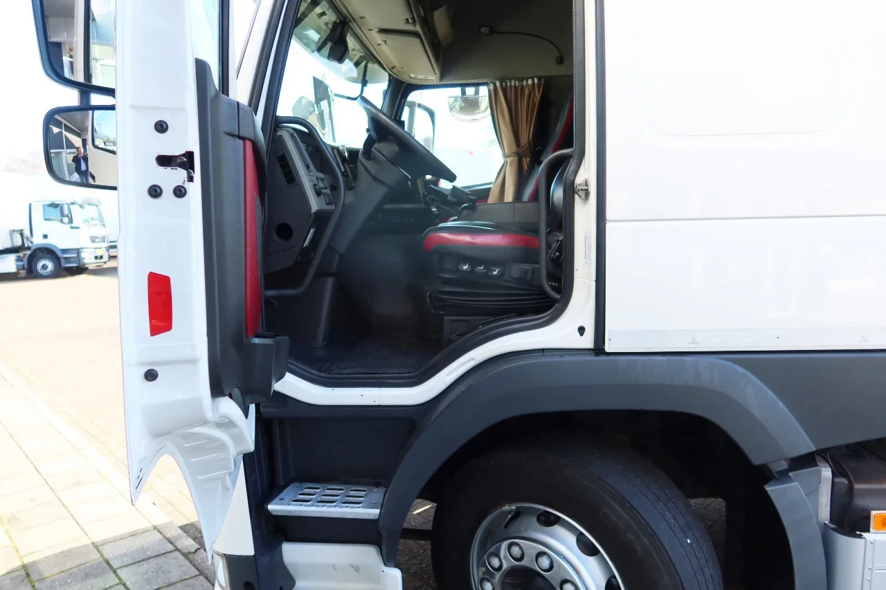 Volvo FM 2018 - Volvo FM 420 6x2 Stuur-As L.Z.V uitvoering afbeelding 12