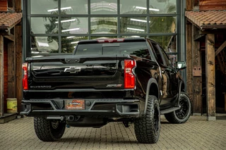 Chevrolet Silverado 2024 - ZR2 6.2 V8 imagem 6