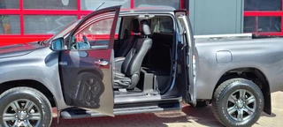 Toyota Hilux 2022 - 2.4 D-4D 4x4 Automaat | 150pk | Luxe uitvoering Hilux 2.4 D-4D 4x4 Automaat afbeelding 30