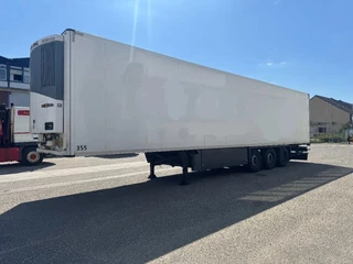 Schmitz Cargobull SKO 24 THERMO KING SLX300 D 2012 - N/A image 1