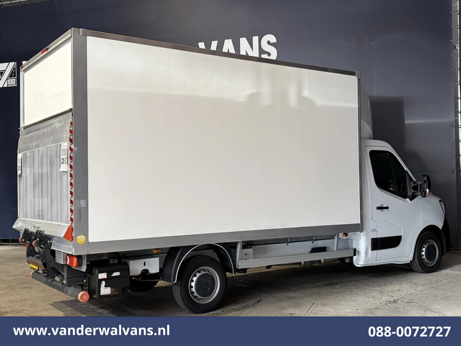 Renault Master 2024 - 2.3 dCi 146pk Bakwagen 222cm Hoog Laadklep Euro6 Airco | Camera | Navigatie | LED | 960kg laadvermogen obrázek 14