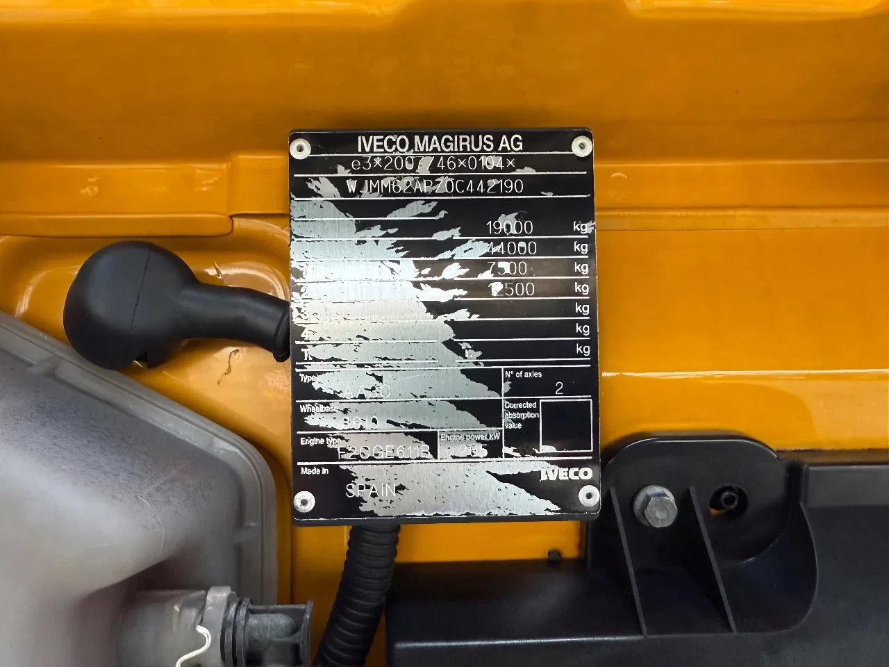 Iveco S-WAY 2021 - 360 + P48-2 Knikkende semi dieplader (maar 264528km) obrázek 20