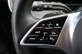 Mercedes-Benz V-Class 2024 - 300d AMG L2 DC zdjecie 21