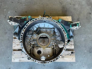 Volvo - 20411868 / 8192306 / 3978207 / 3978205 VLIEGWIELHUIS D6B te koop