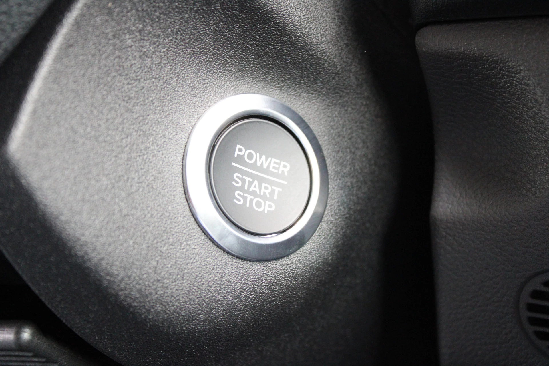 Ford Transit 2024 - 350 2.0 TDCI L2H2 Limited 165pk - 2x Schuifdeur - Navi - 360 Camera - Adaptive Cruise - Xenon - Blind Spot - Rijklaar obrázek 16