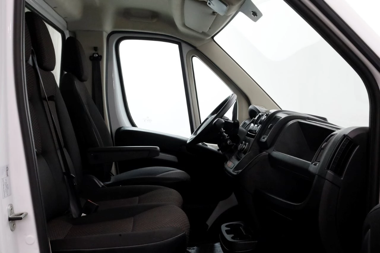 Opel Movano 2023 - 2.2D 140pk Bakwagen met laadklep 1.060kg laadvermogen 08-2023 imagem 5