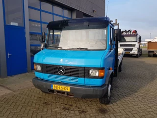 Mercedes-Benz 611 D 1994 - Open laadbak Manual immagine 2