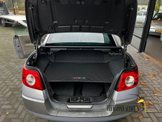 Renault Mégane 2006 - Coupé-Cabriolet 2.0-16V Privilège Luxe immagine 9