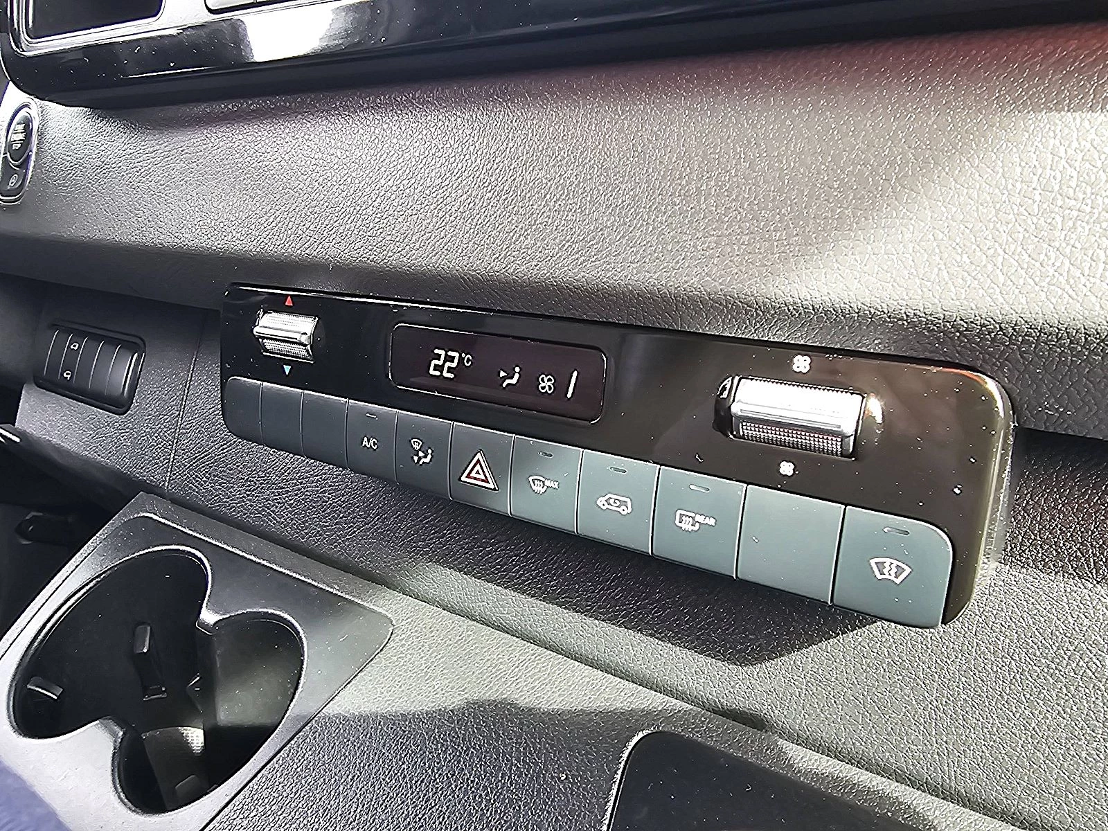 Mercedes-Benz Sprinter 2020 - 319 obrázek 13