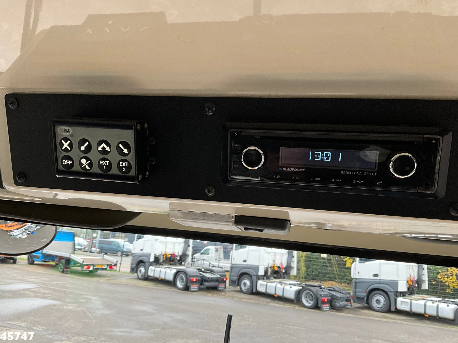 RAVO 580 with 3-rd brush 2013 Bild 17