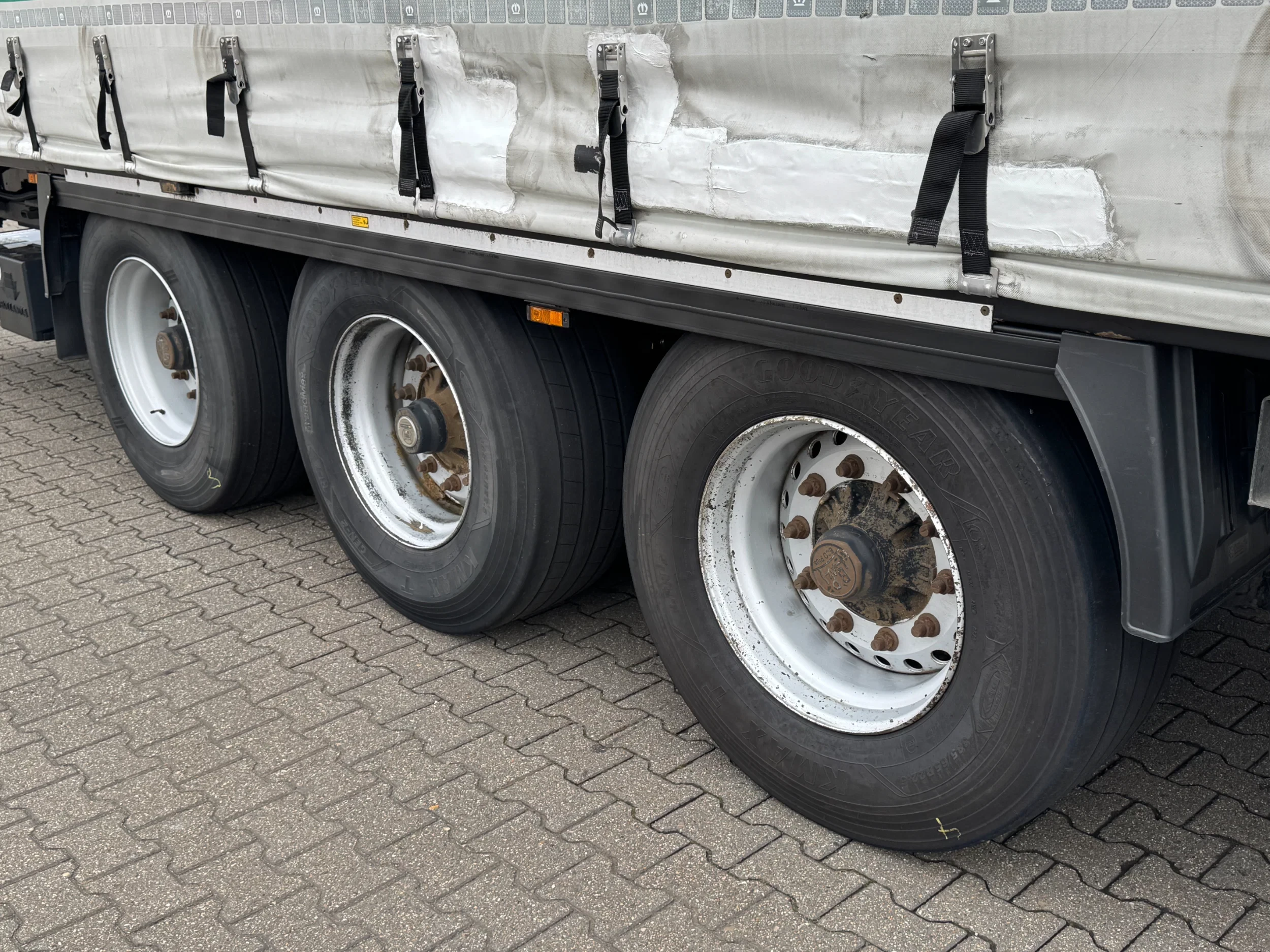 Krone 2015 - Schuifzeil-Dak / Laadklep / BPW-Axle / Code XL / APK obrázek 13