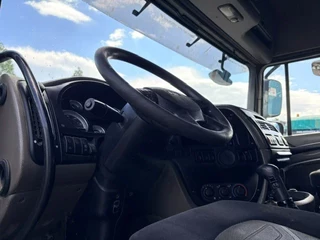 DAF XF 105.460 2011 - SPACECAB (EURO 5 / ZF16 MANUAL GEARBOX / MX-BRAKE / P.T.O. / HYDRAULIC KIT / AIRCONDITIONING / ETC.) obrazek 9