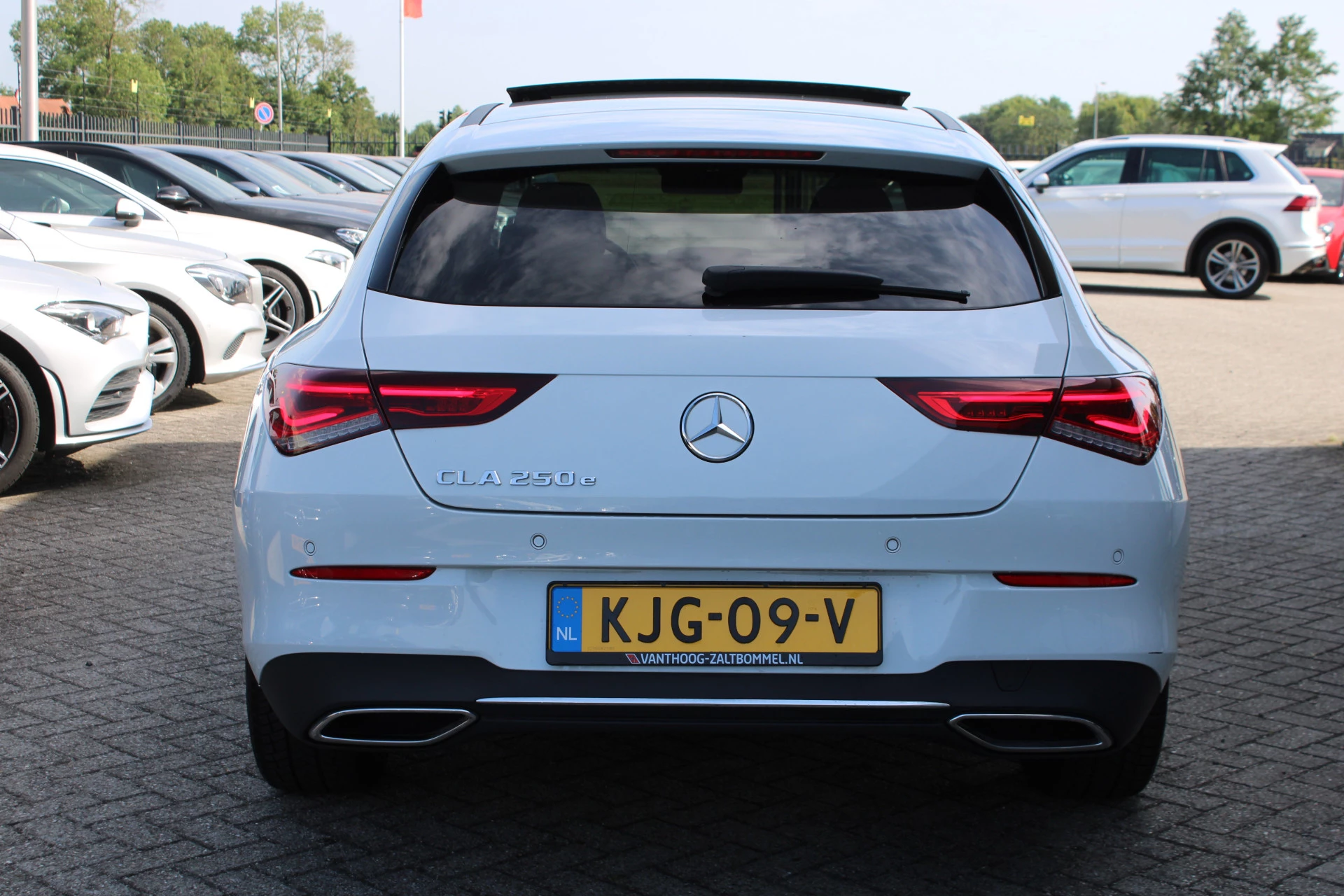 Mercedes-Benz CLA 2022 - Shooting Brake 250e AUT8 Luxury Line PANORAMADAK SFEER LEDER MULTIBEAM KEY-LESS GO obrázek 5