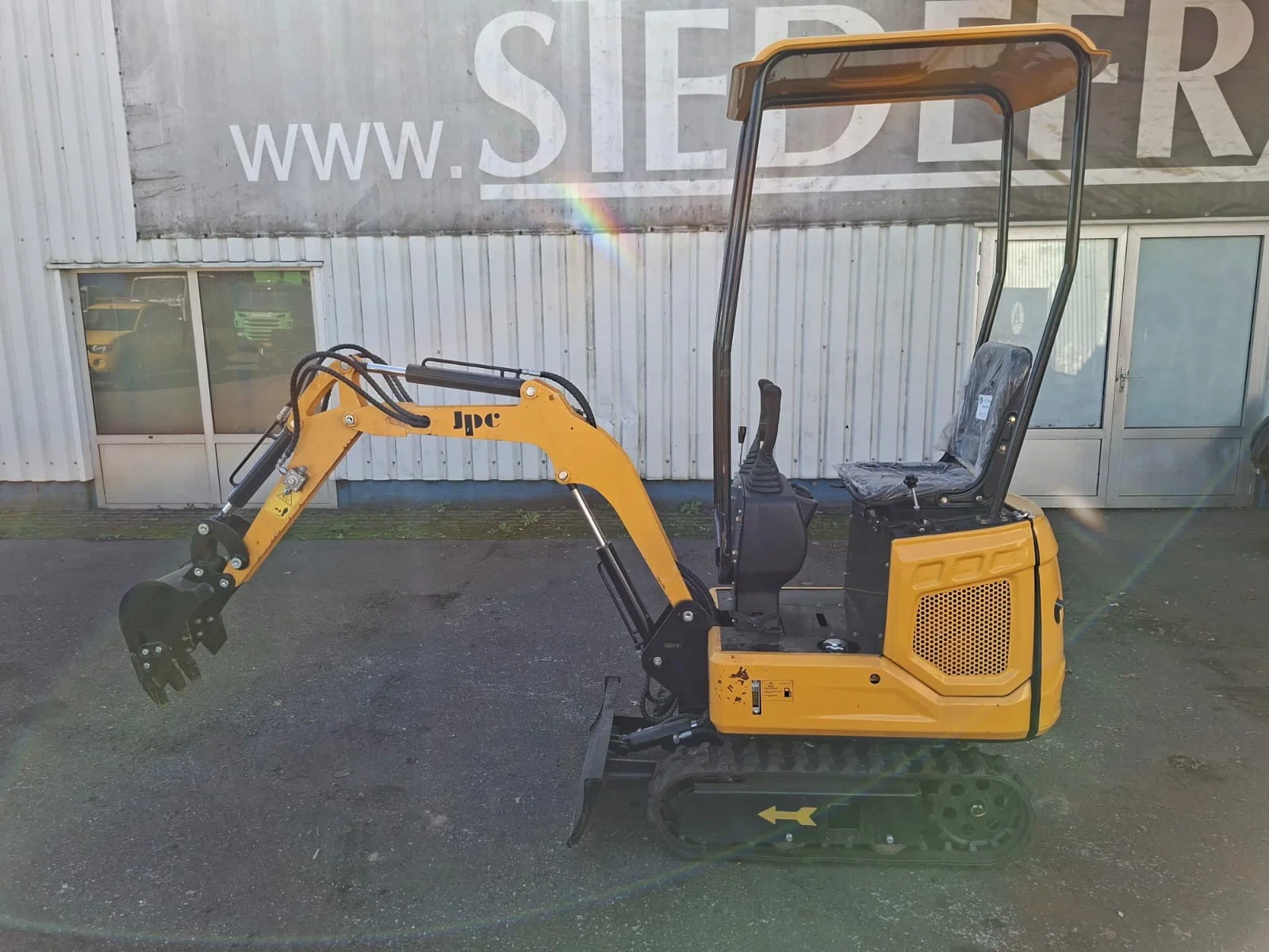 JPC CT 13 2026 - New Mini Excavator image 1