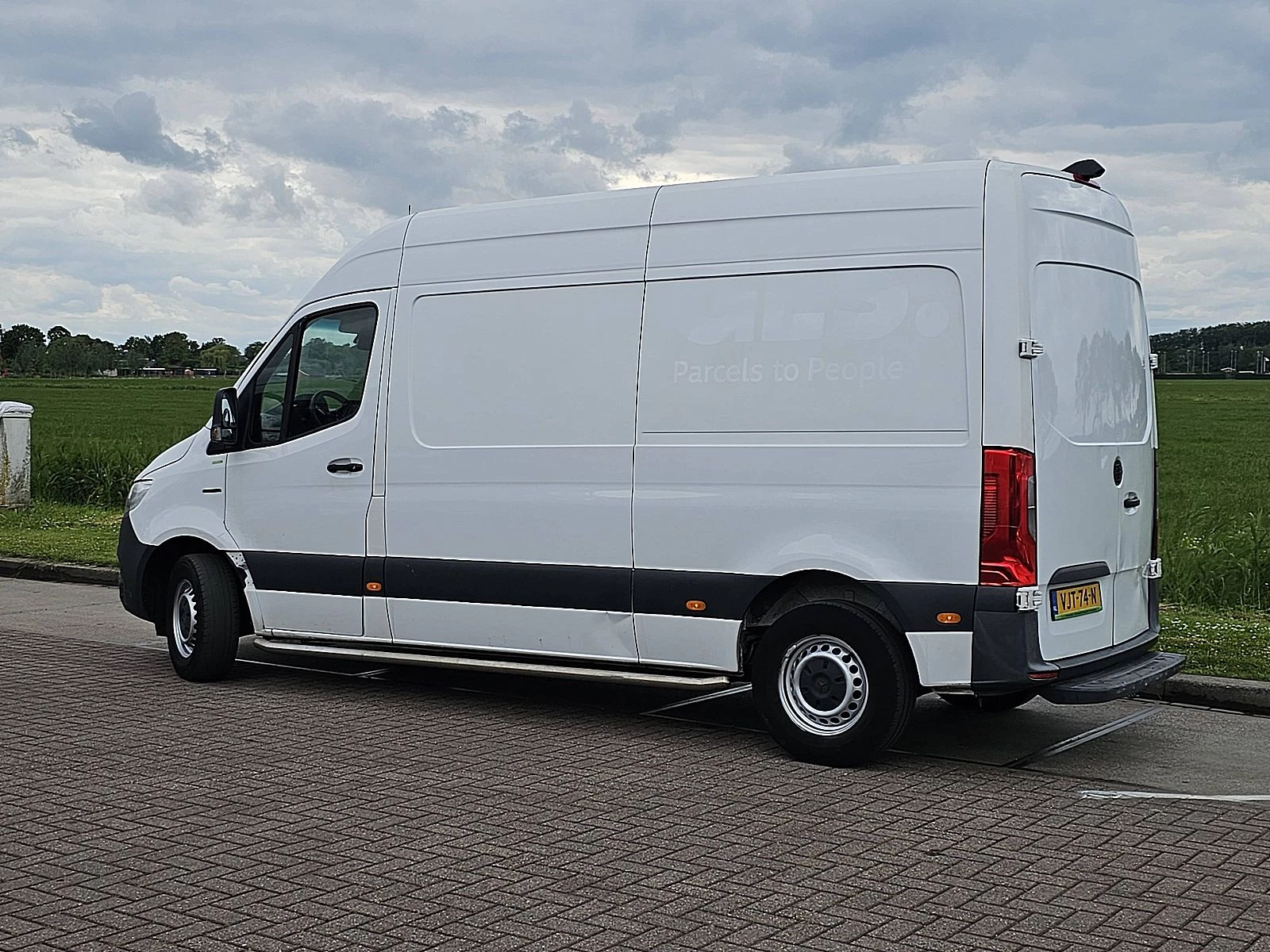 Mercedes-Benz eSprinter 2021 Bild 6