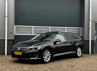 Volkswagen Passat 2015 - Variant 1.4 TSI GTE Highline bj.2015 Camera|Navi|Trekh|Pano|Nap. bild 1