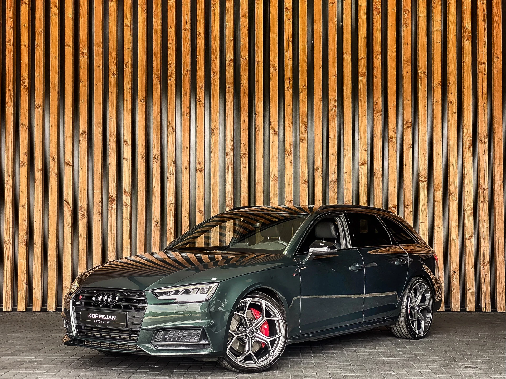 Audi A4 2017 - Avant S4 3.0 TFSI 354pk Quattro Pro Line Plus image 2