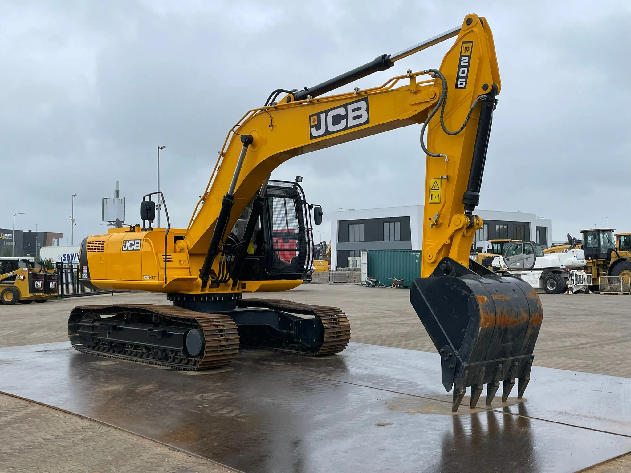 JCB 205 Hydraulic Excavator - Export Model 2025 obrázek 7