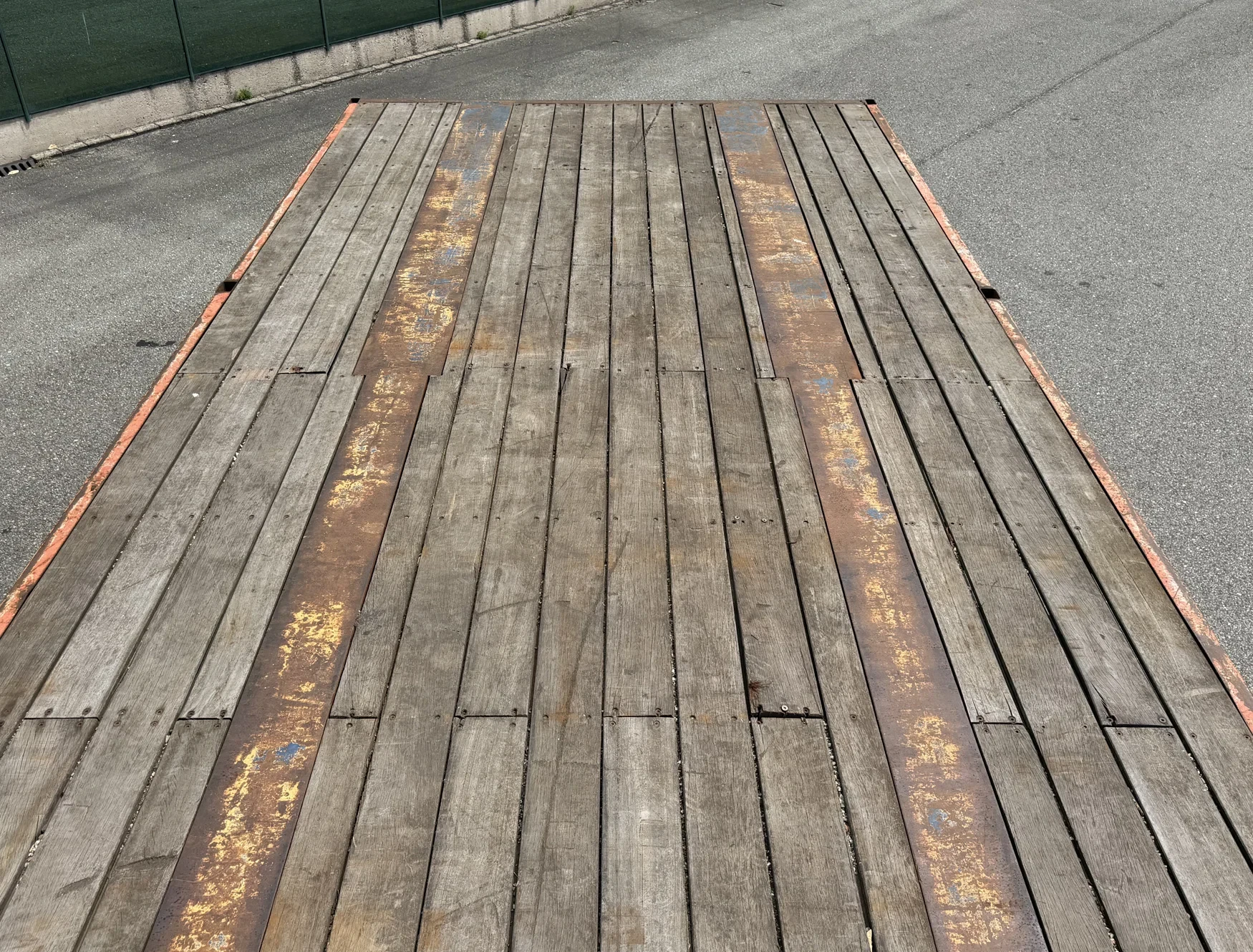 Floor 1981 - FLO-14-30-H DRUM BRAKES STEERING AXLE FLATBED HOLLAND-TRAILER afbeelding 18