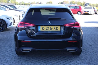Mercedes-Benz A-Class 2021 - 180 AUT7 AMG LINE NIGHT PAKKET SFEER WIDESCREEN NL AUTO imagem 6