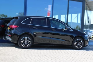 Mercedes-Benz B-Class 2023 - 250e Luxury Line WIDESCREEN CAMERA NAVI TREKHAAK <FACELIFT>> image 8
