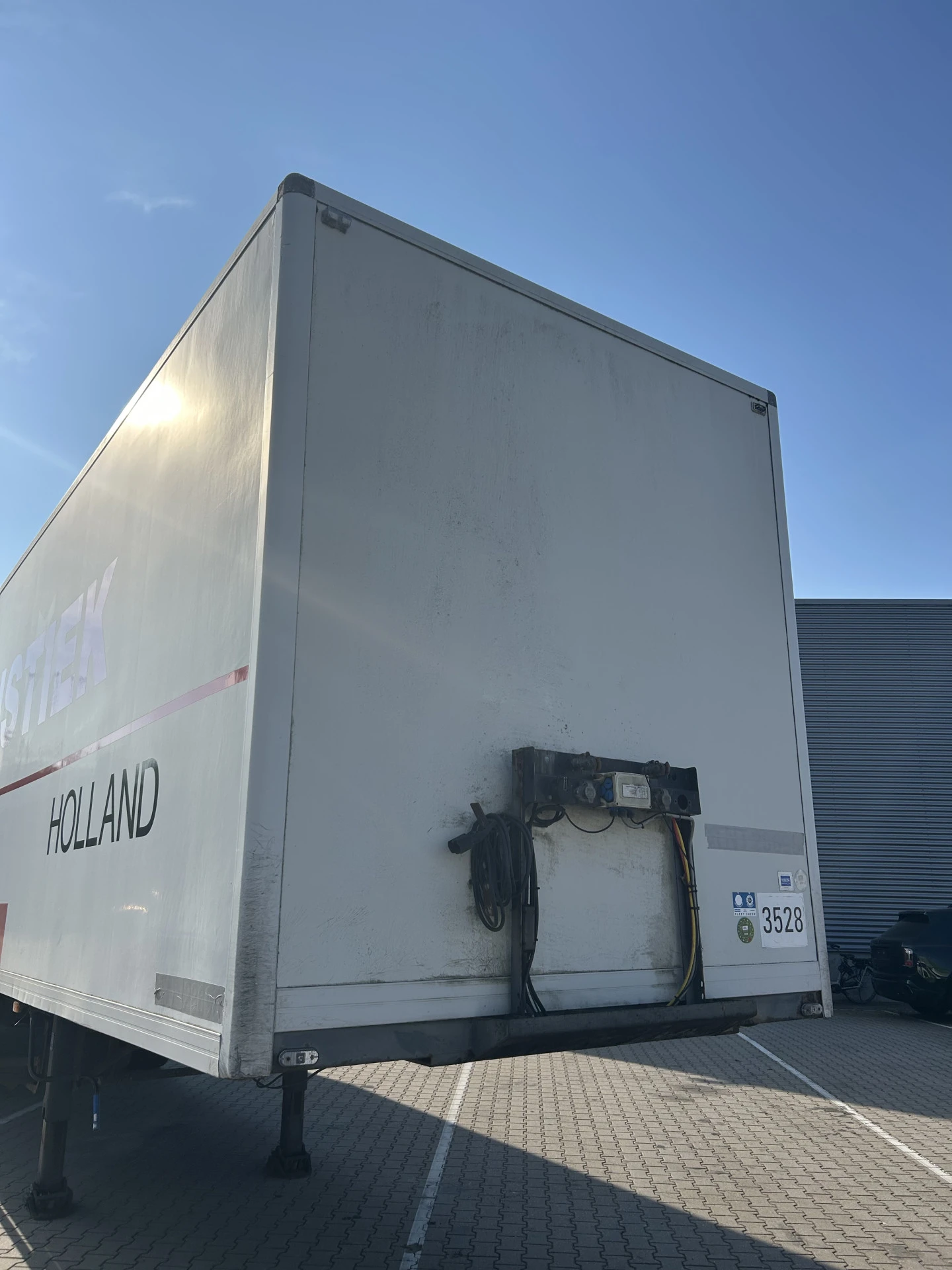 Pacton T3 001 2001 - / Box -> Damage / Schade Bild 18