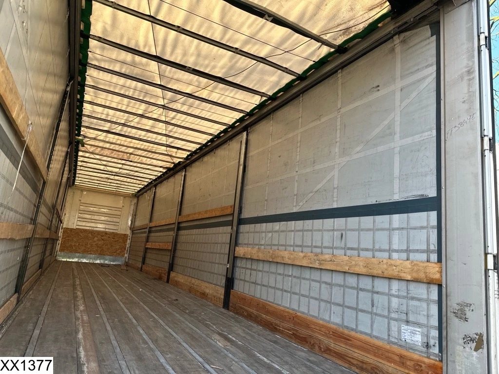 Fruehauf 2019 - Tautliner Lift shaft obrázek 10