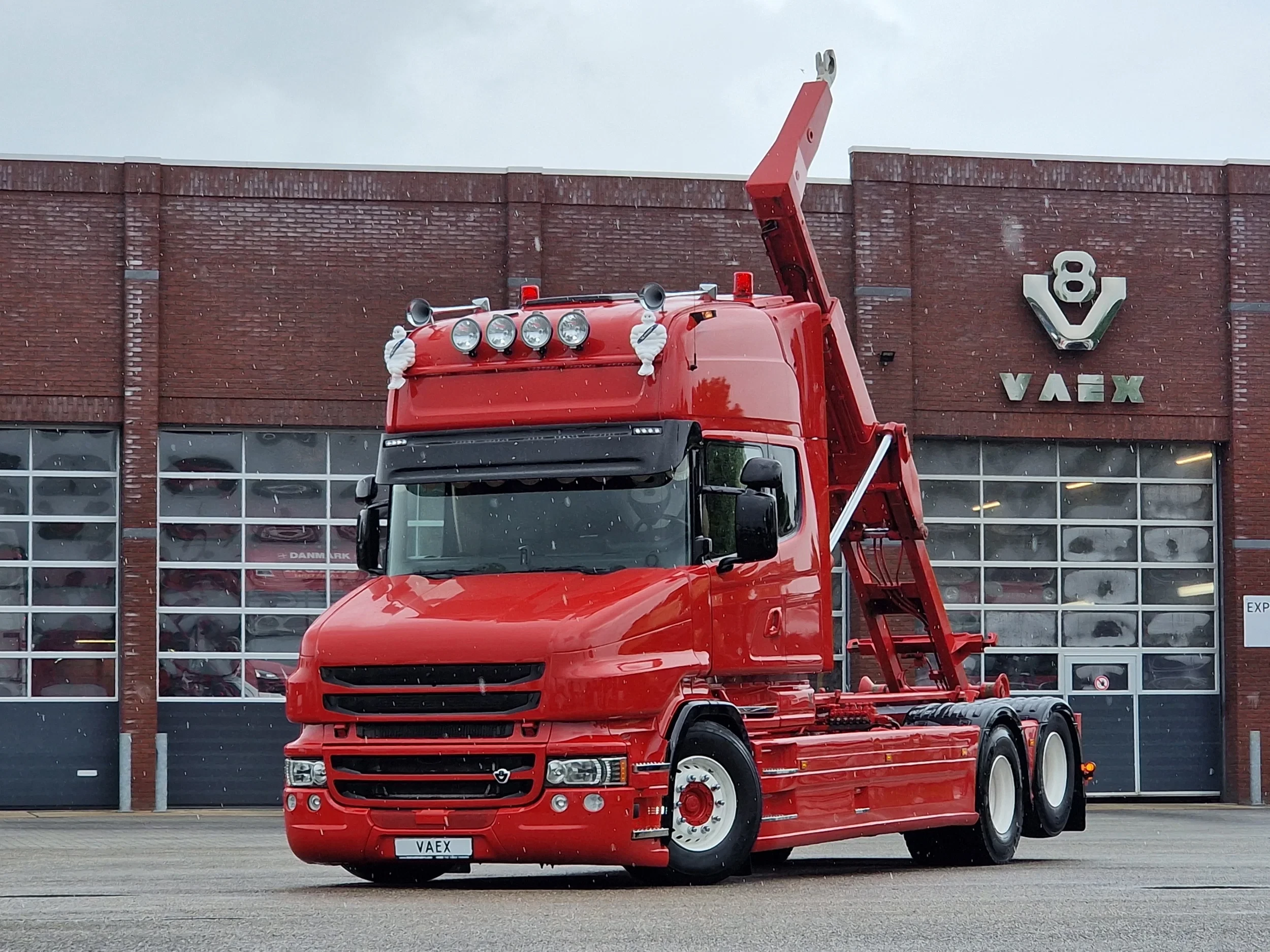 Scania T 2016 - T520 V8 6x2 - AJK Hooklift - New BUFFL interior - Retarder - Full air - Show truck Bild 57