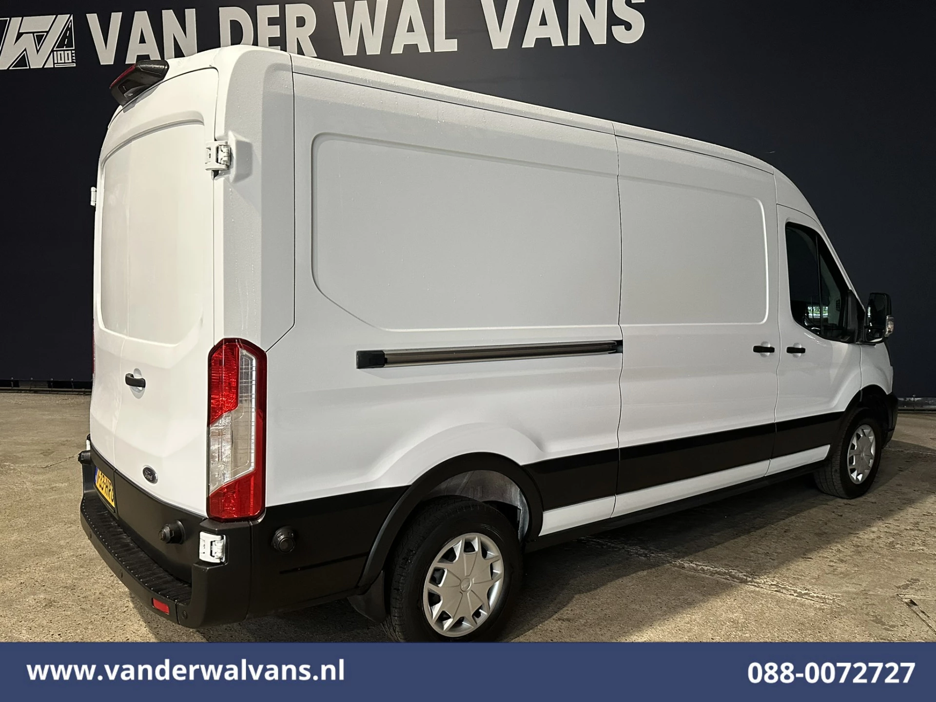 Ford Transit 2021 - 2.0 TDCI 131pk L3H2 Euro6 Airco | Camera | Navigatie | Apple Carplay | LED | Cruisecontrol obrázek 13
